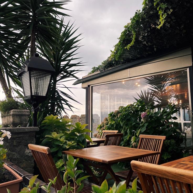 Family terraces and cafés for calm evenings in Paris